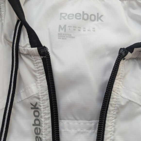 NWT Reebok Lightweight Jacket - Picture 3 of 9